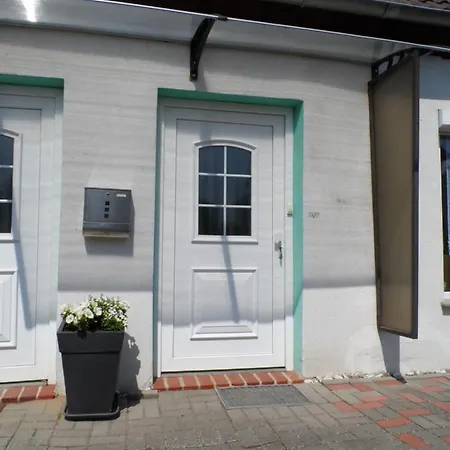 Grosse Mit 2 Zimmern Und Mit Einen Balkon *